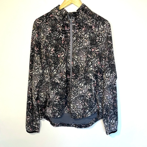 Athleta Run With It Jacket lightweight full zip, pockets mesh lining large - Picture 3 of 10